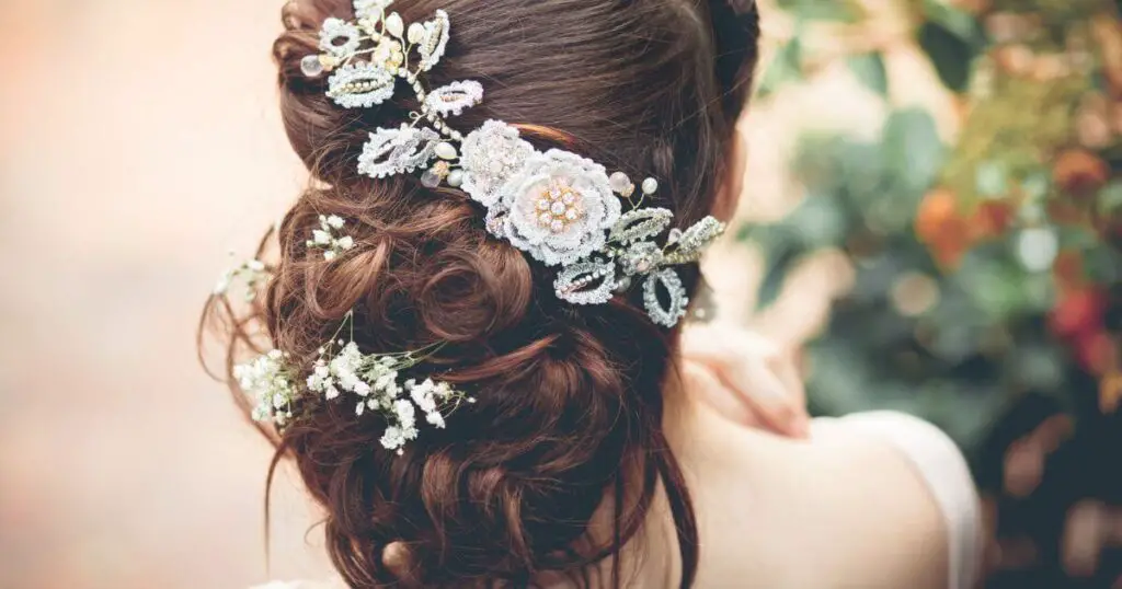 wedding hairstyle with flowers