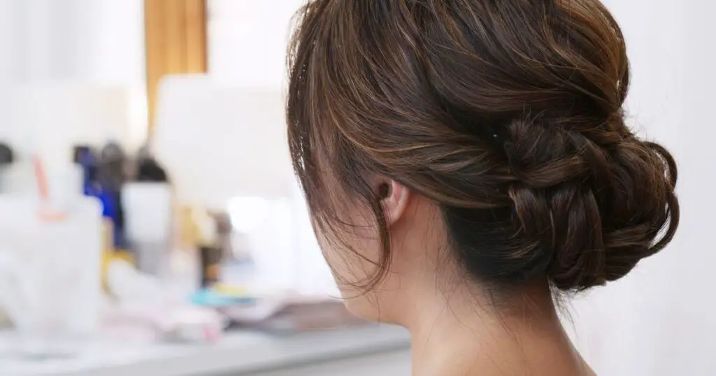 wedding hairstyle bun updo